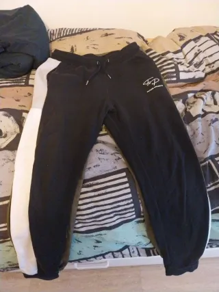 Ropa variada para hombre 5€ cada prenda