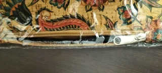 Riñonera de corcho estampada