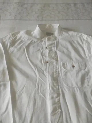 Camisa de hombre blanca