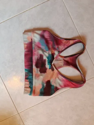 Top deportivo talla M/L estampado