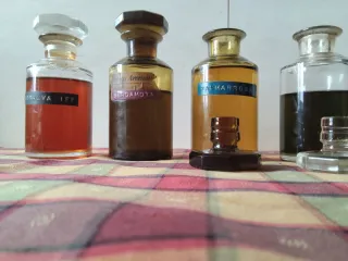 Bottiglie o Flaconi da laboratorio o farmacia