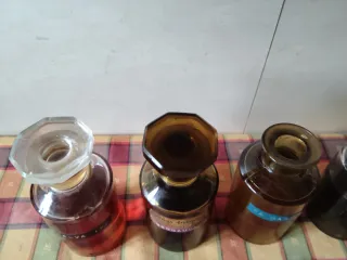 Bottiglie o Flaconi da laboratorio o farmacia