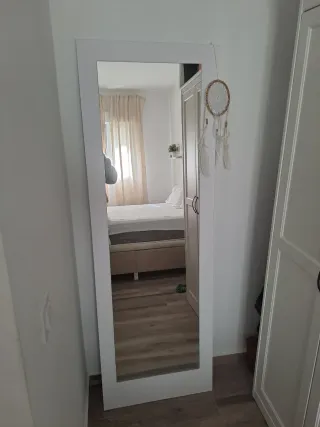 Dormitorio completo.