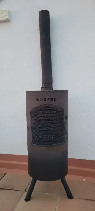 Chimenea leña exterior acero negro