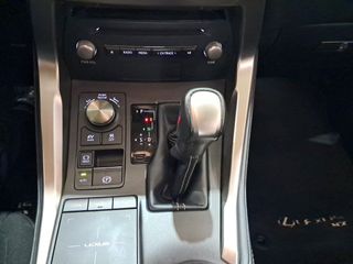 Lexus NX 2.5 300h Business 2WD