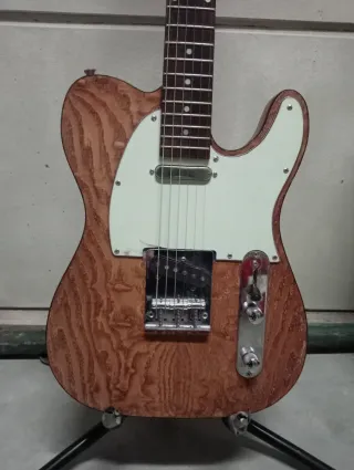 Guitarra modelo telecaster Precio negociable