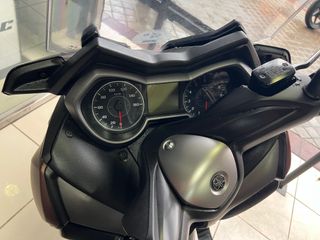 Yamaha X-MAX 300 - Maxi Scooter