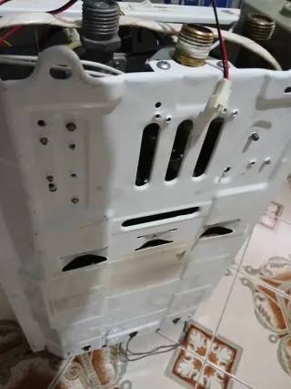 Calentador Gas Butano Taurus River 6LT