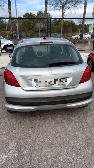 Peugeot 207 2006