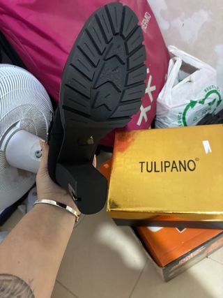 Botines negros de tacón