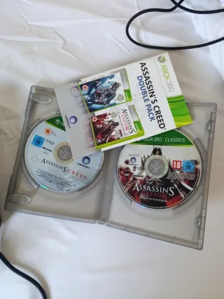 Xbox 360 Slim 4 GB + 2 mandos + 3 videojuegos