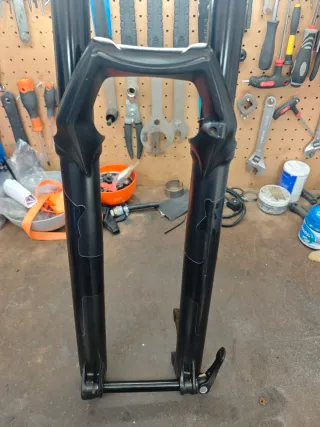 Horquilla Marzocchi Z2 140mm Negra