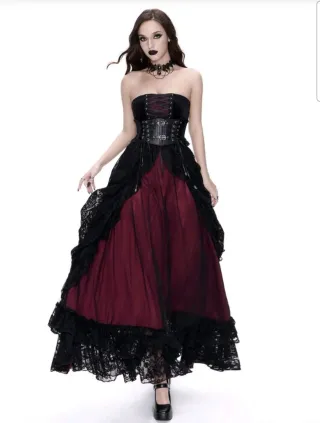 Falda Gótica con encaje