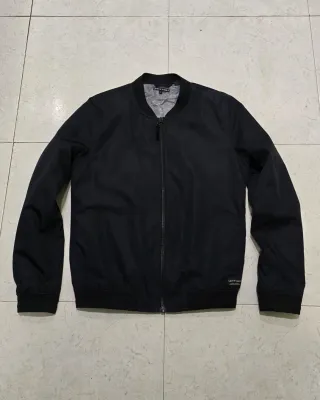 Chaqueta bomber Levi's negra