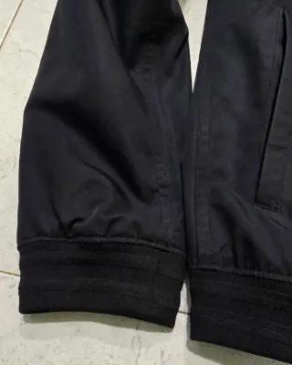 Chaqueta bomber Levi's negra