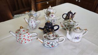 10 Mini Teiere Ceramica da Collezione