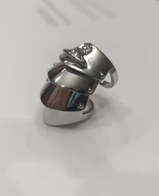 Anillo armadura plateado Vivienne Westwood