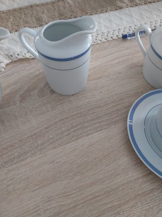 Juego de café de porcelana blanco y azul