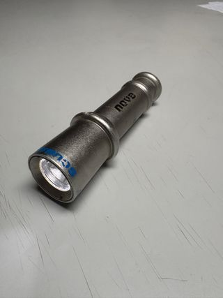 Linterna buceo scubapro nova