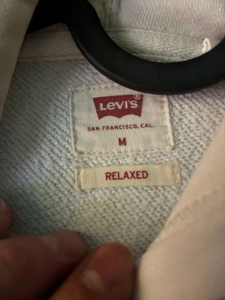 Sudadera levis blanca con levis bordado nueva