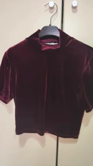 Maglietta corta collo alto velluto