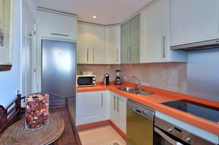 Piso en alquiler en Los Naranjos - Las Brisas en Marbella