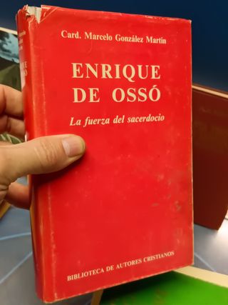 9 libros, Religión católica, La fuerza del sacerdocio, Cruzando el umbral de la esperanza y mas