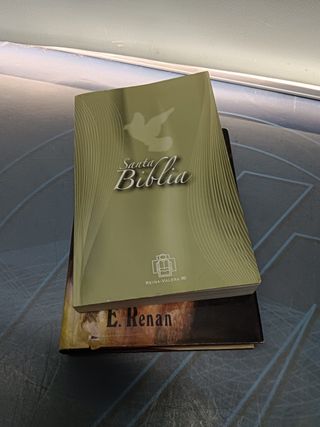 Dos libros, LA SANTA BIBILIA + VIDA DE JESUS