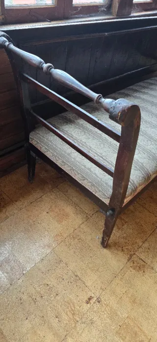 Sillón antiguo para restaurar