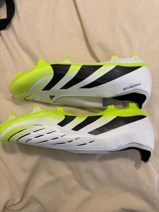 Adidas Predator Talla 45 Césped sin cordones nueva