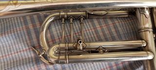 Trompeta BUESCHER Truetone LP 9