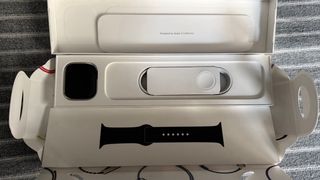 Apple watch series 8 45mm con caja, correas, cable