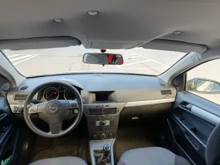 Opel Astra 2004
