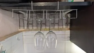 Porta calici da mensola