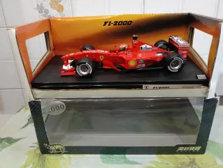 Ferrari F2000 Schumacher 1:18 Hot Wheels