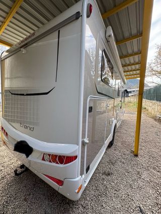 Autocaravana integral Dethleffs Trend 7057 EB