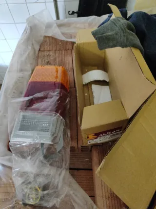 Pilotos Traseros Nissan Vanette