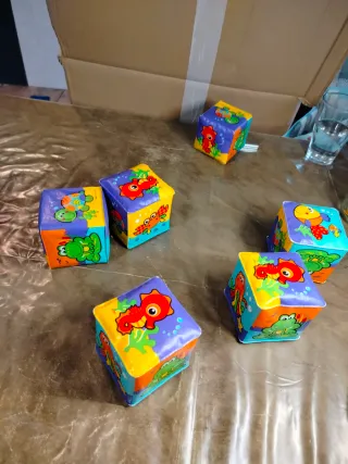 Cubos apilables para bebé – juguetes sensoriales