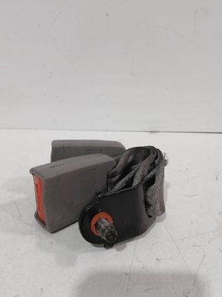 0k33a57720c08 enganche cinturón kia rio 1.3 163895