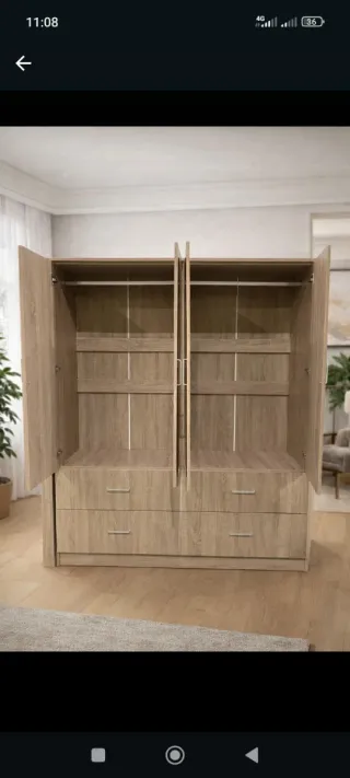 Armario 4 puertas con espejo.