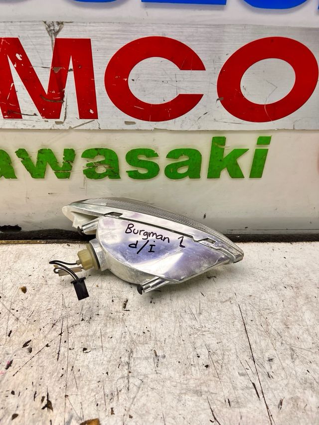 Intermitente delantero izquierdo Suzuki Burgman