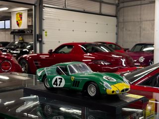 Ferrari 250 GTO #47 David Piper 1:12 Revell