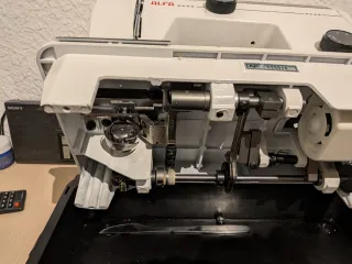 máquina de coser doméstica Alfa Zig-Zag.