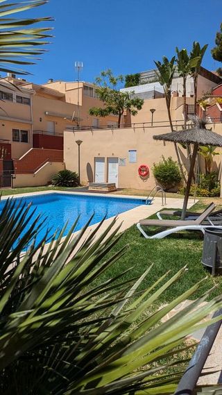 Casa adosada en alquiler en El Mayorazgo - El Limonar en Málaga