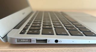 Macbook Air 11” Mid 2013