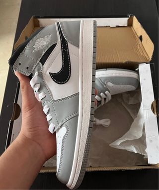 Air Jordan 1 Mid