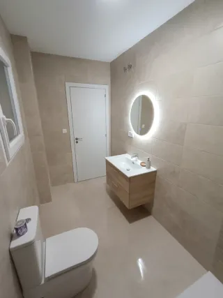 Piso reformado a estrenar con garaje y trastero.