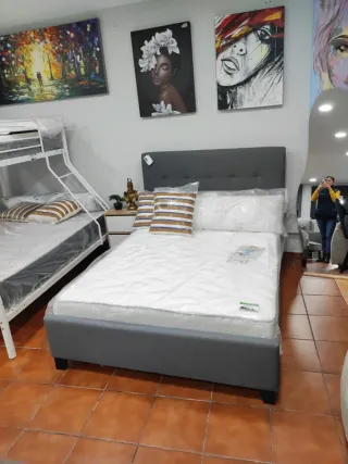 Oferta!!! Cama matrimonio gris