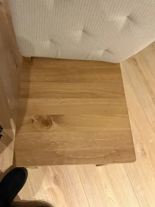 Mesa madera 4 sillas y cojines