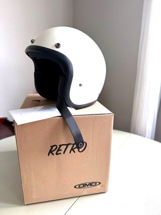 Casco retro DmD valorado en 240€